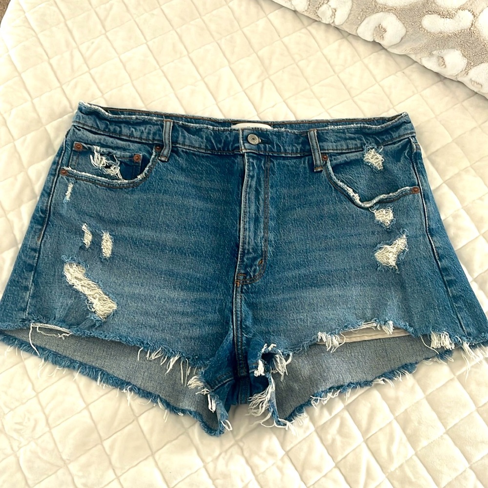 Abercrombie shorts size 16
